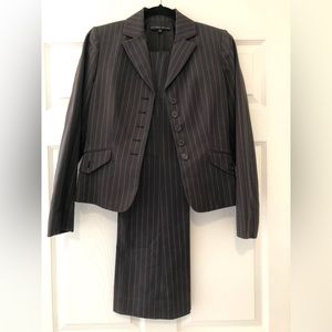 Antonio Melani Women Pant Suit Brown beige stripes size 2